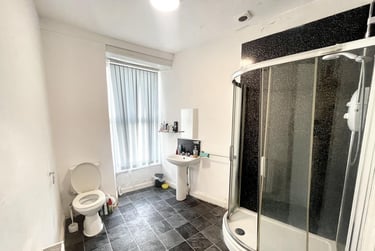 6 bed house, Arundel Crescent, Stonehouse, Plymouth, PL15DY - Image 9